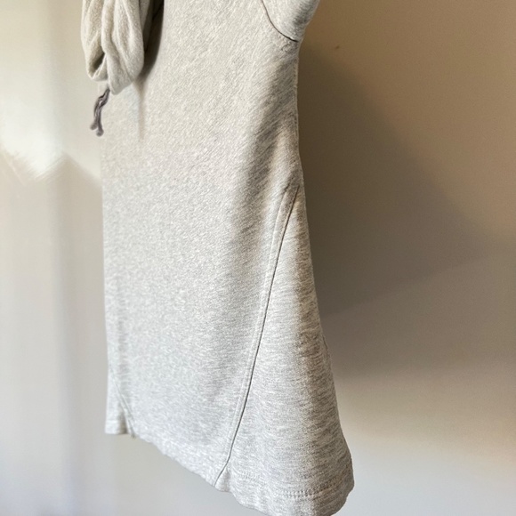 SALE ☘️ CABLE & GAUGE turtleneck 3/4 sleeve sweatshirt in light heather gray - Picture 12 of 14